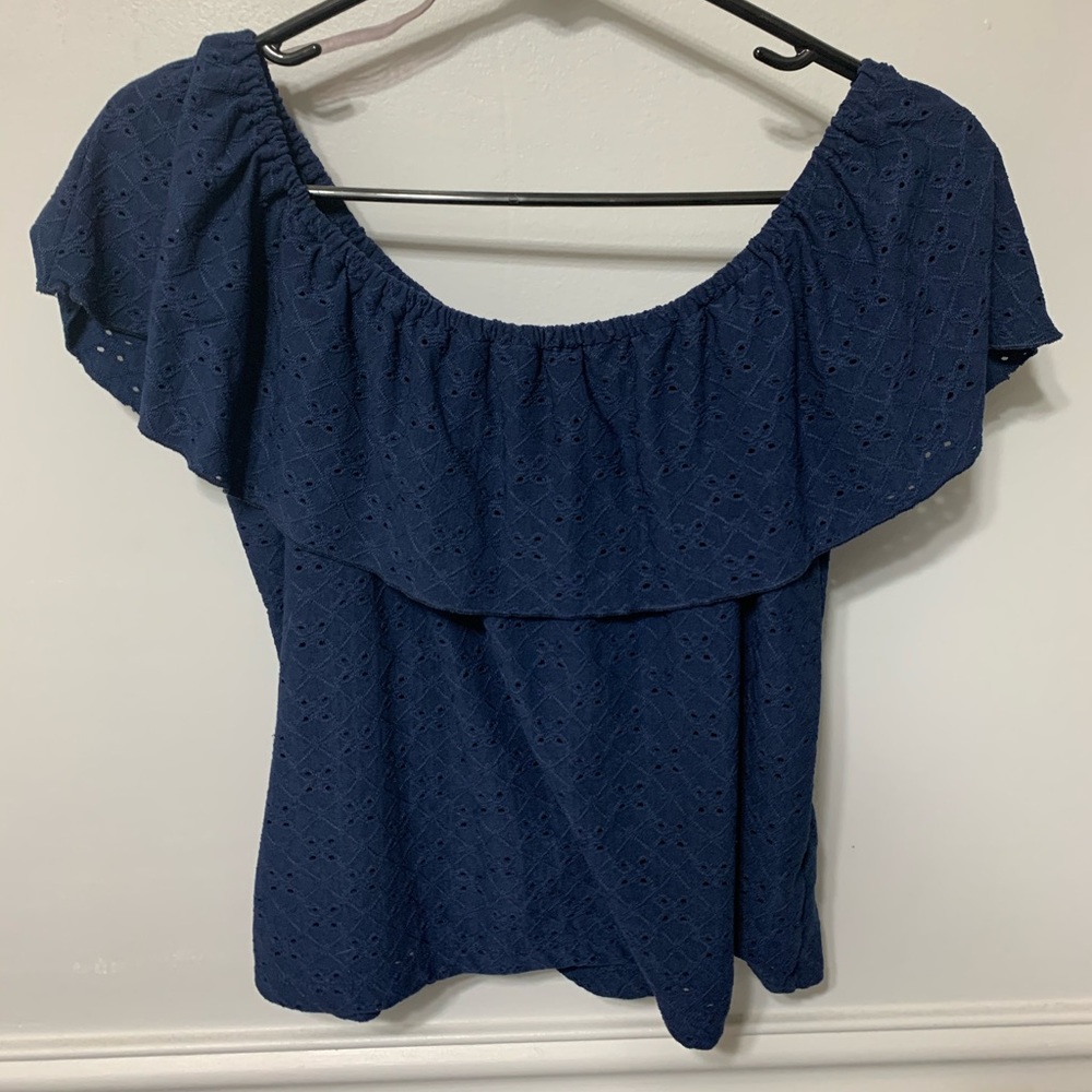 Off the shoulder crop too